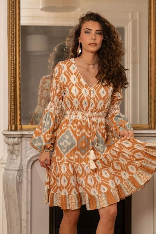 Robe mi-longue imprimée avec Lurex , coupe évasée avec galons